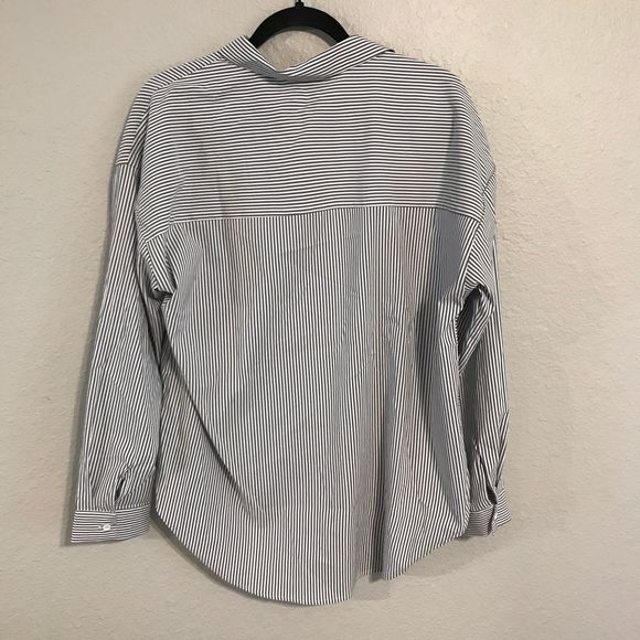 2 For $25 Elodie - Button Up Striped Shirt Size L - Picture 6 of 6